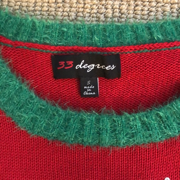 🎄33 Degrees Holiday Sweater - Picture 2 of 4